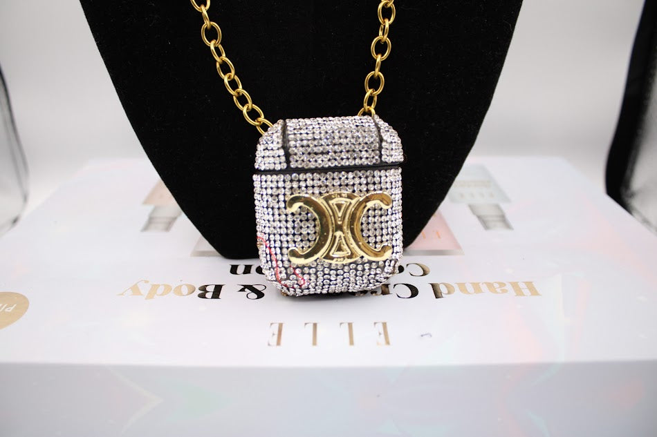Lux Pendant Necklace