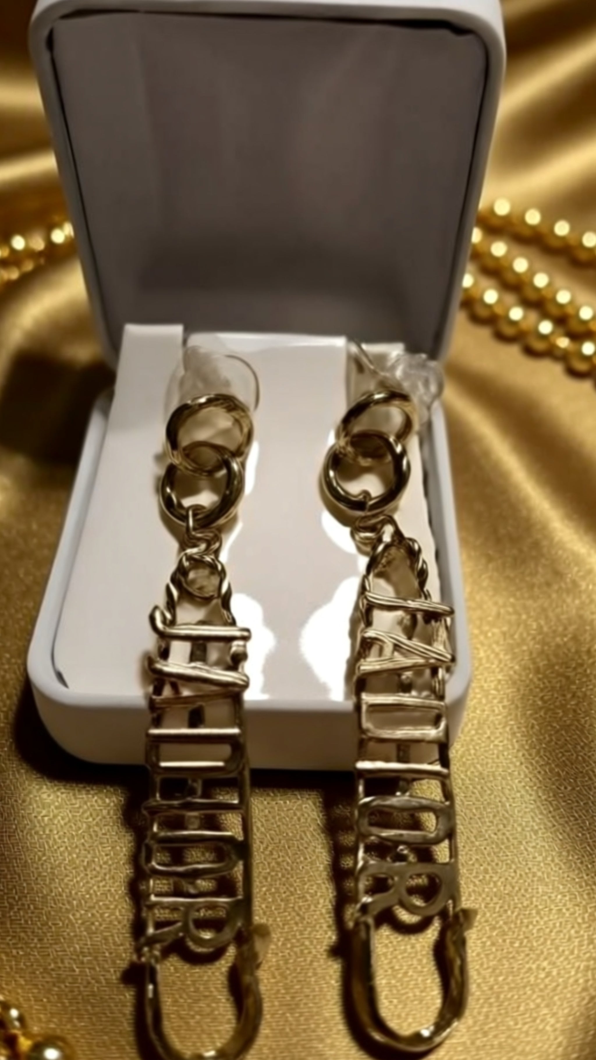 Chic Pendant Earrings