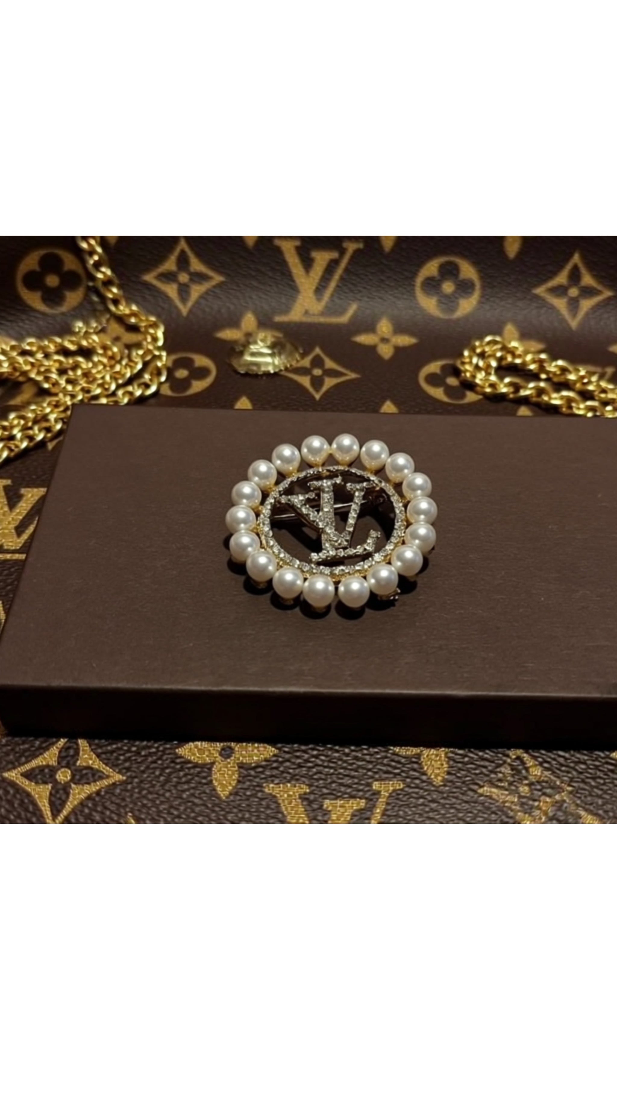 Fashion Brooch