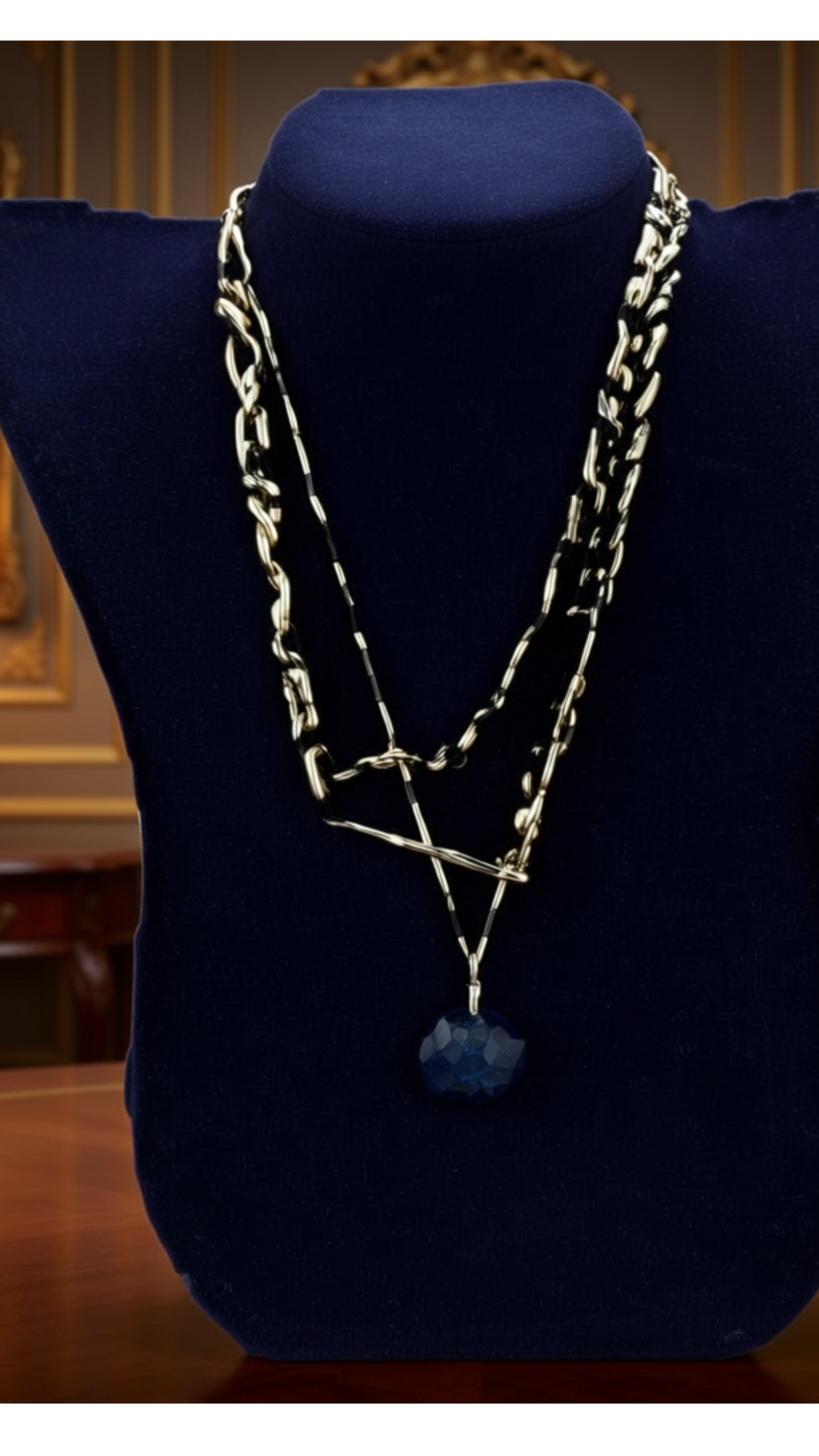 Women Pendant Lux Necklace