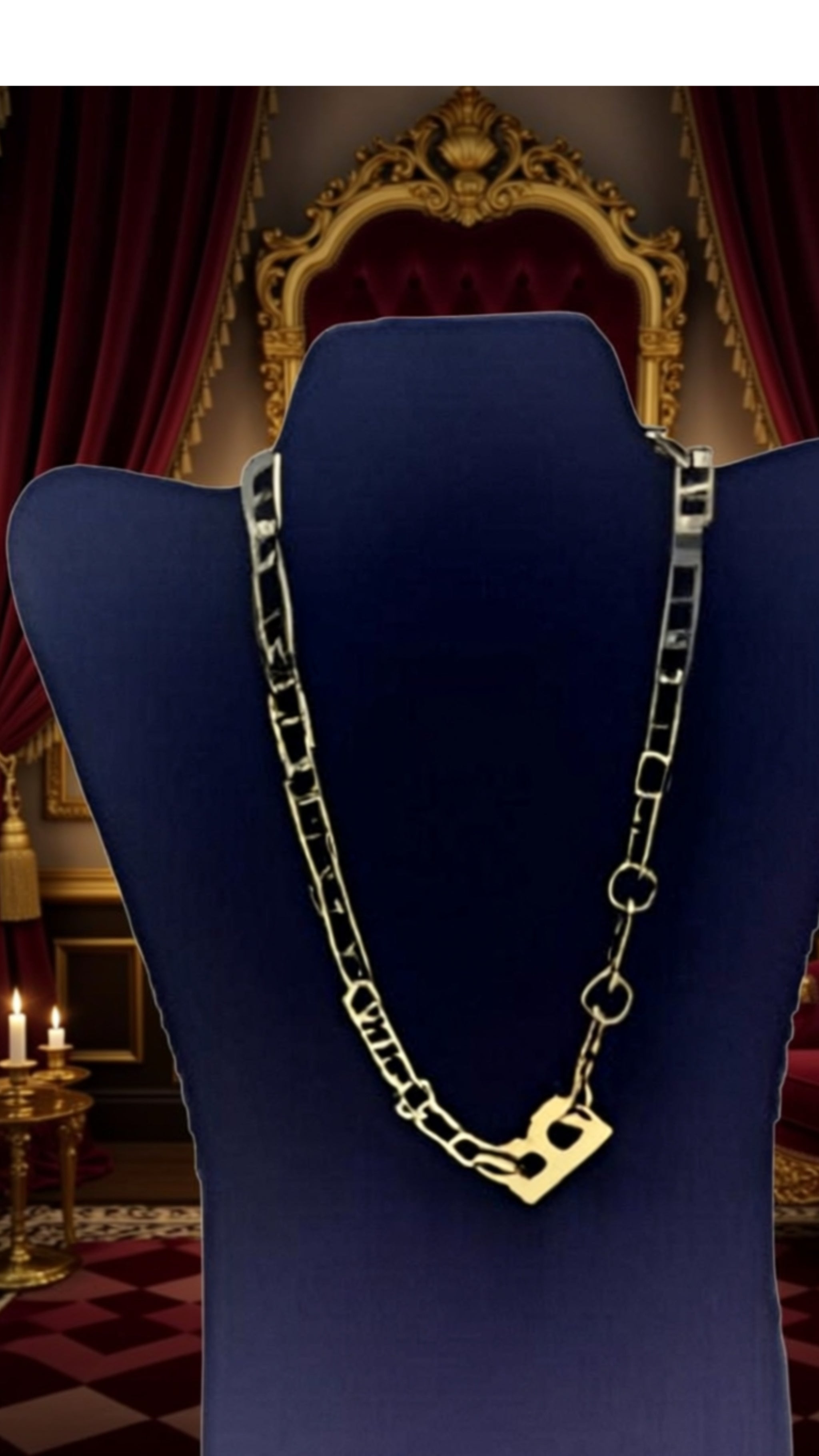 Lux Chain Pendant Necklace