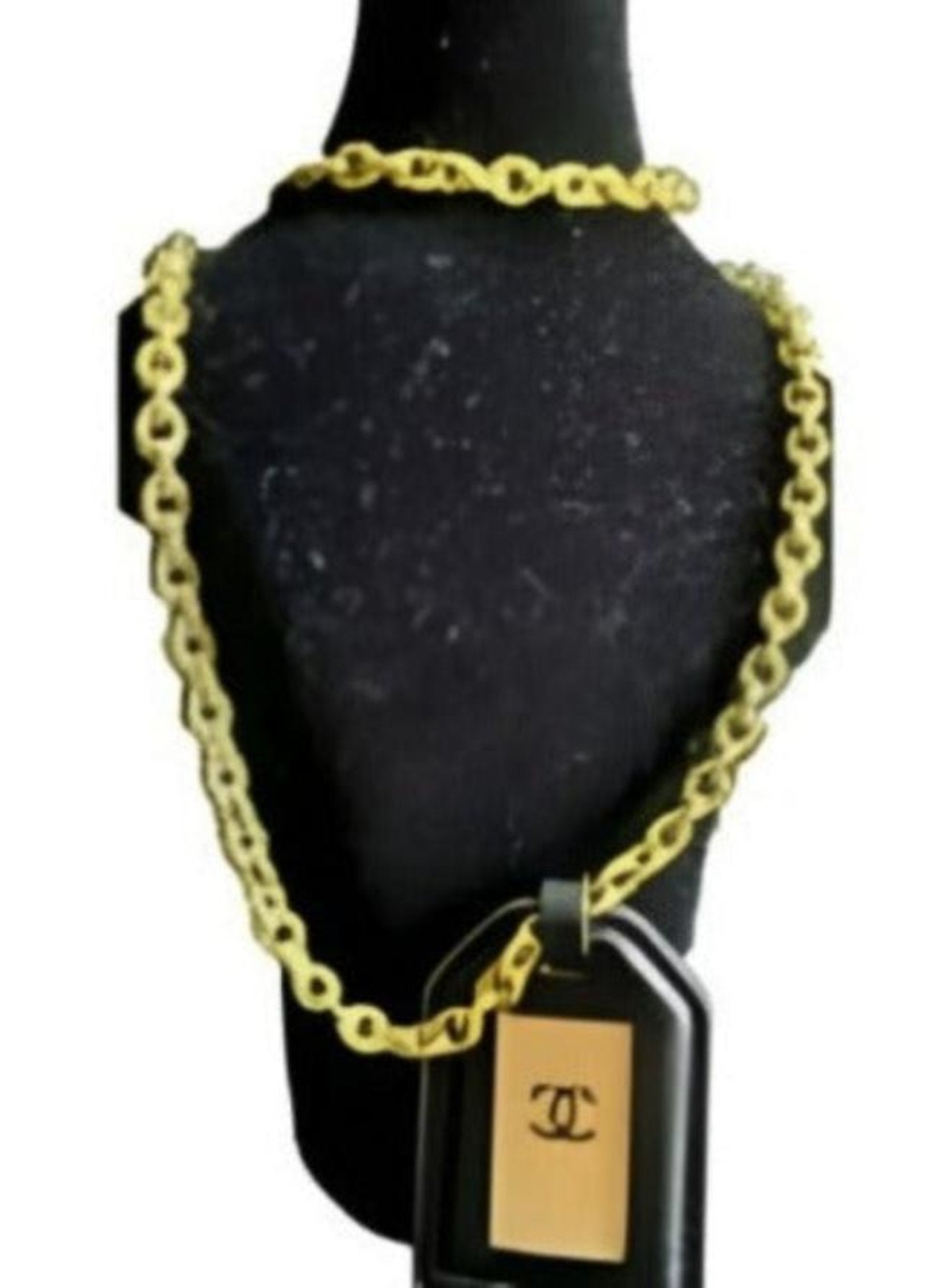 PENDANT NECKLACE CC