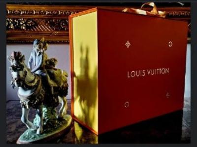 Lux New Boxes for Bags